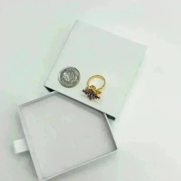 Purple and gold diamond shape rhinestone adjustable spinning top ring - Picture 4 of 4